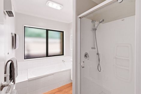 Photo of property in 15 Blowers Place, Halswell, Christchurch, 8025