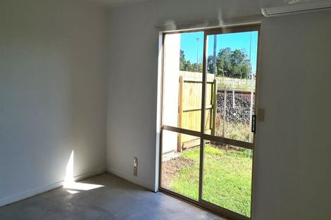 Photo of property in 19 Lockington Avenue, Henderson, Auckland, 0612