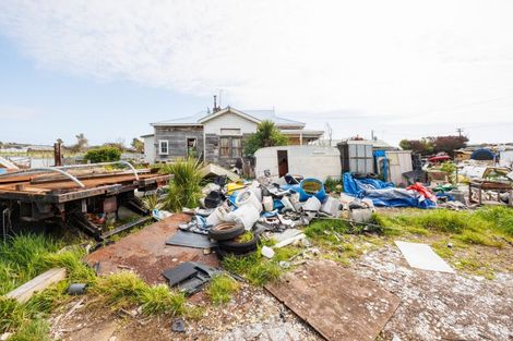 Photo of property in 40 Avenue Road, Foxton, 4814