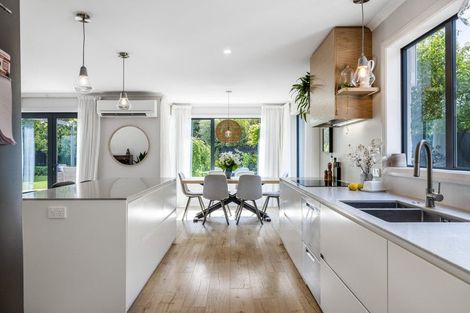 Photo of property in 16 Brackendale Place, Burnside, Christchurch, 8041