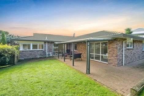 Photo of property in 13 Kuripaka Crescent, The Gardens, Auckland, 2105