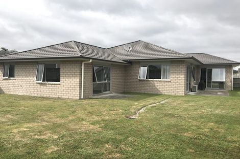 Photo of property in 1 Astelia Lane, Rototuna North, Hamilton, 3210