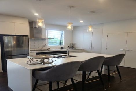 Photo of property in 5/82 East Coast Road, Milford, Auckland, 0620
