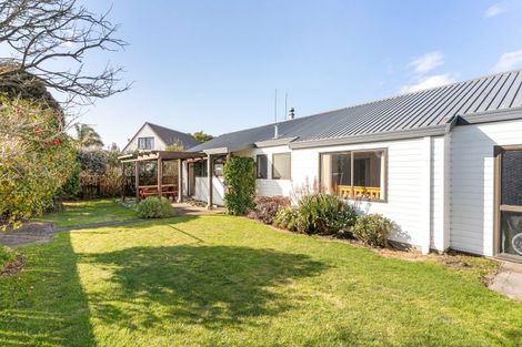 Photo of property in 16 Kane Road, Papamoa Beach, Papamoa, 3118