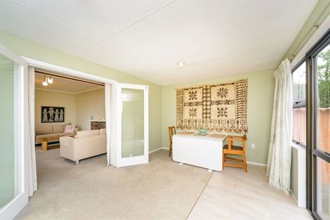 Photo of property in 73 Keeling Street, West End, Palmerston North, 4412
