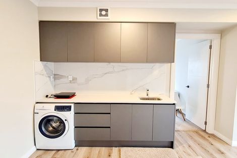 Photo of property in 4 Caldwell Place, Pinehill, Auckland, 0632