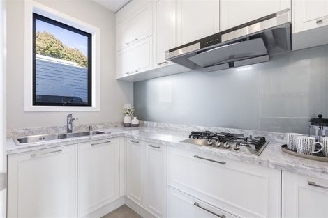 Photo of property in 25 Rothesay Bay Road, Rothesay Bay, Auckland, 0630