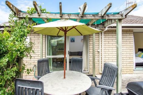 Photo of property in 20b Dickson Road, Papamoa Beach, Papamoa, 3118