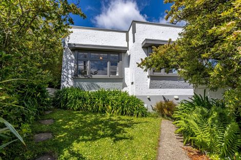 Photo of property in 15 Mataora Road, Kenmure, Dunedin, 9011