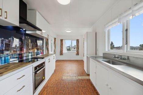 Photo of property in 19 Cairngorm Place, Tokoroa, 3420