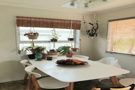 Photo of property in 27 Tramway Road, Beach Haven, Auckland, 0626