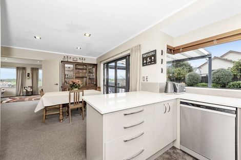 Photo of property in 3 West Ridge Drive, Western Heights, Hamilton, 3200