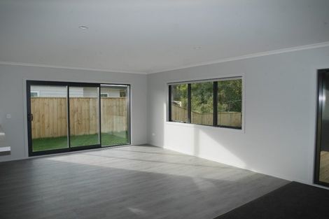 Photo of property in 11 Kingi Te Ahoaho Place, Otaki, 5512