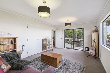 Photo of property in 1/104-106 Madras Street, Khandallah, Wellington, 6035