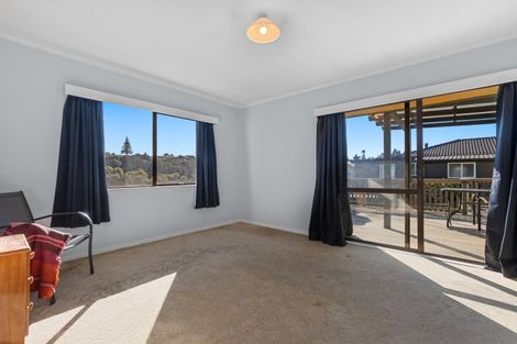 Photo of property in 52 Lagoon Place, Poike, Tauranga, 3112