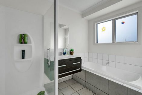 Photo of property in 30 Penrod Drive, Bell Block, New Plymouth, 4312