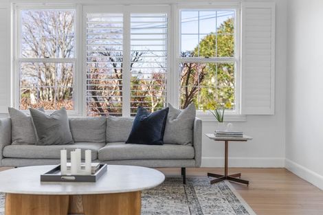 Photo of property in 10 Sentinel Road, Herne Bay, Auckland, 1011