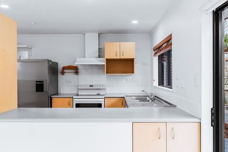 Photo of property in 31 Puriri Street, Hilltop, Taupo, 3330