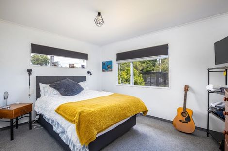 Photo of property in 369 Mangorei Road, Merrilands, New Plymouth, 4312