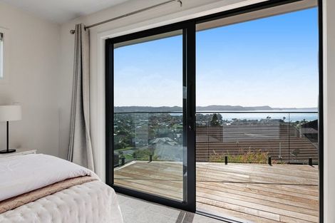 Photo of property in 236 Whangaparaoa Road, Red Beach, 0932