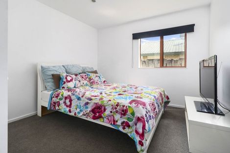 Photo of property in 2 Ali Place, Ranui, Auckland, 0612