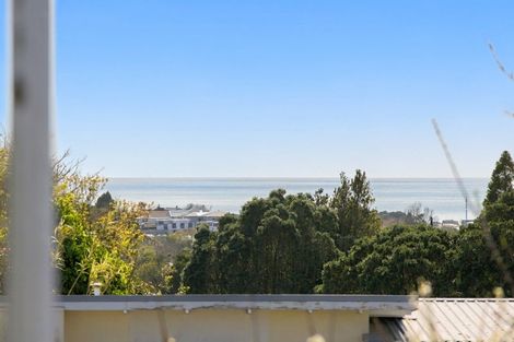Photo of property in 7 Montana Place, Merrilands, New Plymouth, 4312