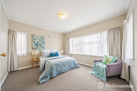 Photo of property in 16 Bell Road, Waiwhetu, Lower Hutt, 5010