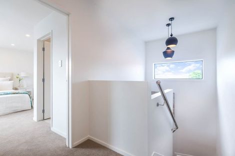 Photo of property in 14 Korama Lane, New Lynn, Auckland, 0600