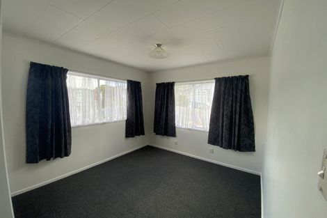 Photo of property in 1/1 Proctor Lane, Tawa, Wellington, 5028