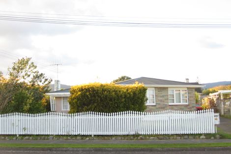 Photo of property in 12 Dittmer Street, Otaki, 5512