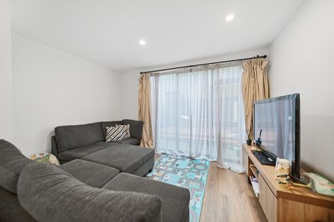 Photo of property in 14 Rara Lane, Manukau, Auckland, 2104