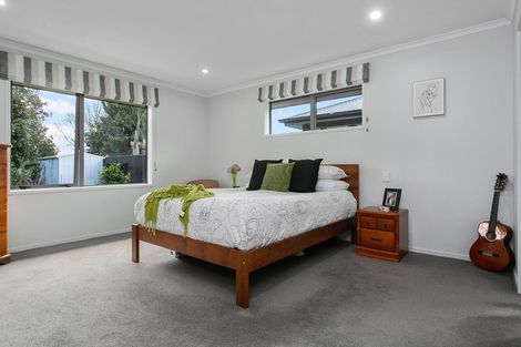 Photo of property in 8 Twin Willow Close, Cambridge, 3434