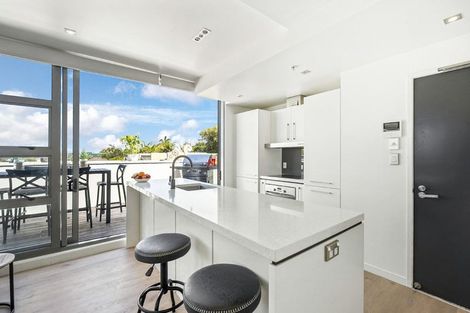 Photo of property in Maison Apartments, 112/16 Huron Street, Takapuna, Auckland, 0622