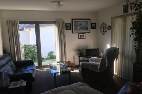 Photo of property in 48 Silvester Street, Woolston, Christchurch, 8023