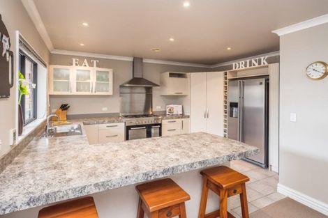 Photo of property in 6 Trusham Court, Paraparaumu, 5032