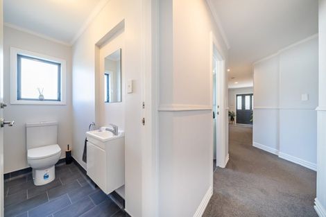 Photo of property in 11 Chastudon Place, Tawa, Wellington, 5028