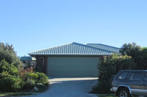 Photo of property in 7 Caughley Place, Otaki Beach, Otaki, 5512