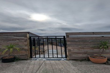 Photo of property in 9 Rifleman Lane, Redcliffs, Christchurch, 8081