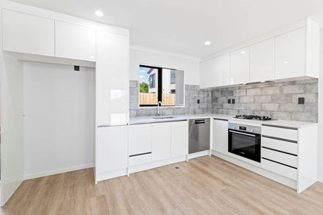 Photo of property in 8c Kent Road, Manurewa, Auckland, 2102