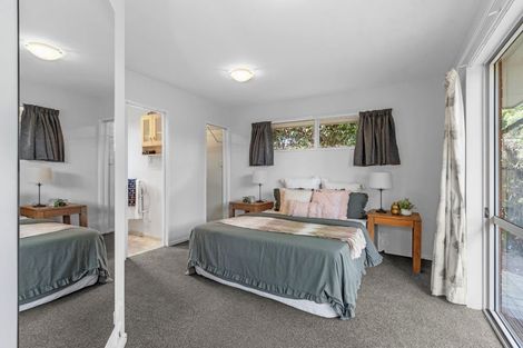 Photo of property in 2/86 Brookside Terrace, Bryndwr, Christchurch, 8053