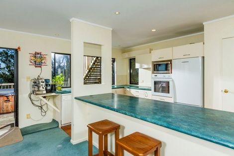 Photo of property in 1/22 Arcadia Crescent, Bayview, Auckland, 0629
