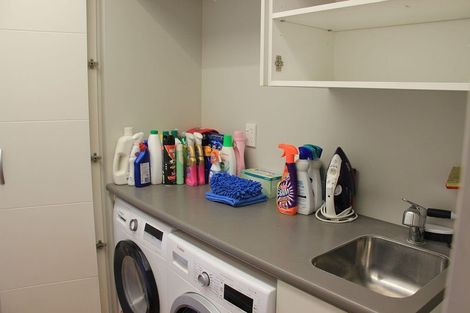 Photo of property in 45 Austin Street, Mount Victoria, Wellington, 6011