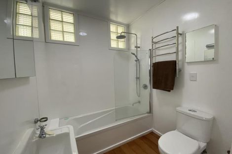 Photo of property in 22 Standen Street, Karori, Wellington, 6012