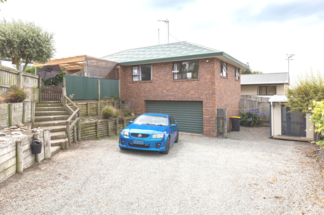 Photo of property in 6 Ellesmere Place, Oceanview, Timaru, 7910