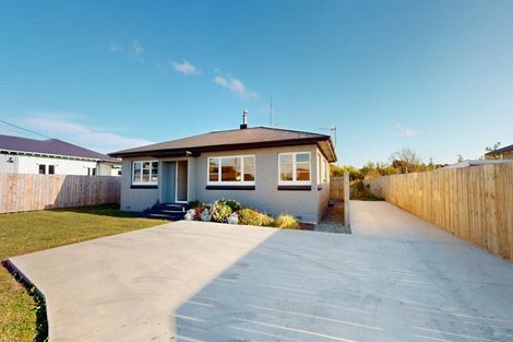 Photo of property in 60 Phillips Street, Sanson, 4817