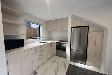 Photo of property in 4/10 Yeovil Road, Te Atatu Peninsula, Auckland, 0610