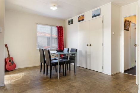 Photo of property in 2/9 Ireland Place, Ranui, Auckland, 0612