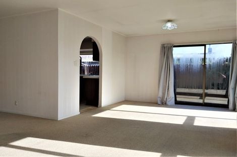 Photo of property in 83 Pakuranga Road, Pakuranga, Auckland, 2010