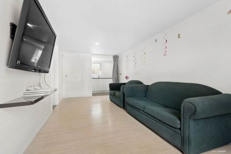 Photo of property in 287 Te Atatu Road, Te Atatu South, Auckland, 0610