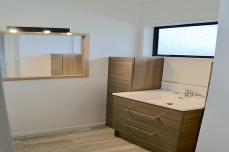 Photo of property in 44a Queen Street, Cambridge, 3434